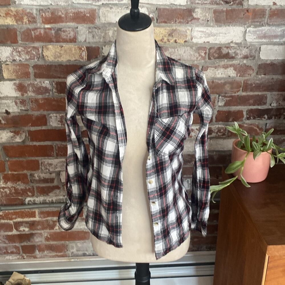 Primark Red Black and White Plaid Long Sleeve Button Down Shirt Size 2